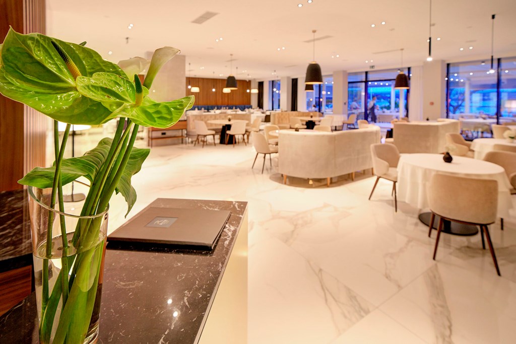 Luxury Hotel Riva: Restaurant