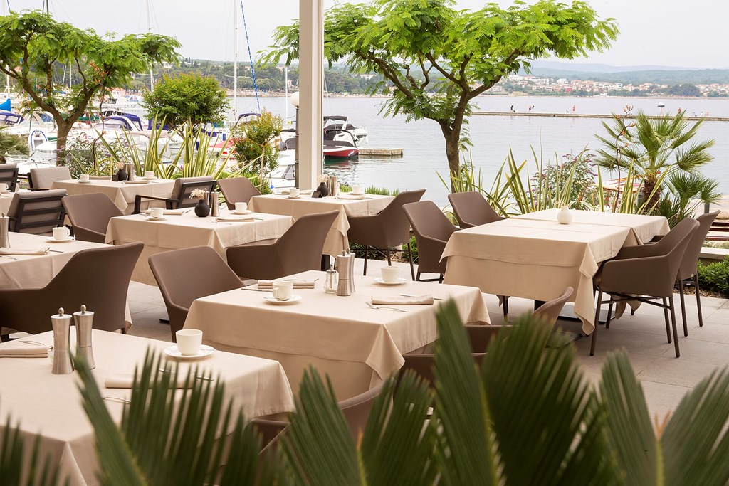 Luxury Hotel Riva: Restaurant