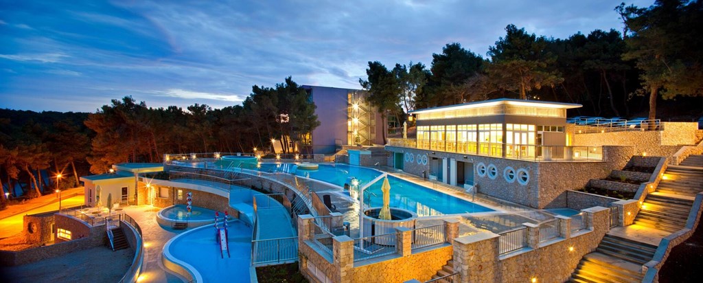 Family Hotel Vespera: Pool