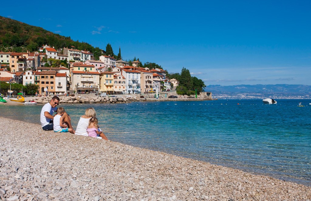 Remisens Hotel Marina: Beach