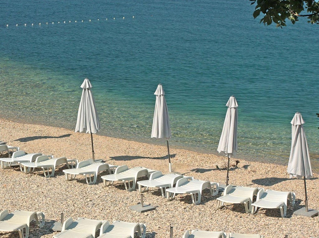 Wyndham Grand Novi Vinodolski Resort-Hotel: Beach