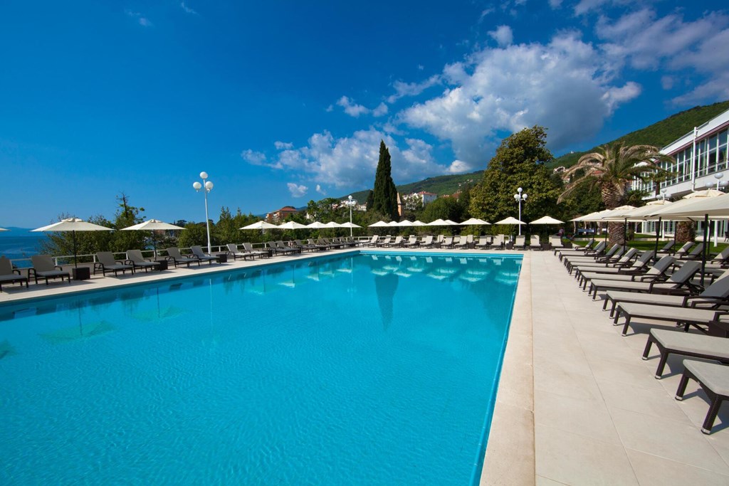 Remisens Premium Hotel Ambasador: Pool