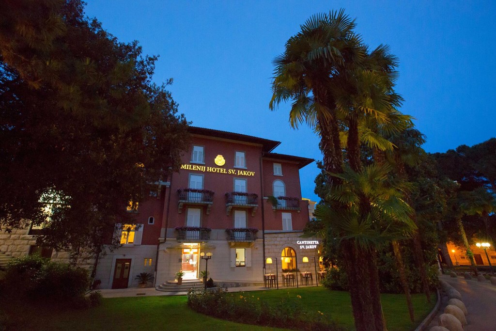 Amadria Park Hotel Sveti Jakov: General view