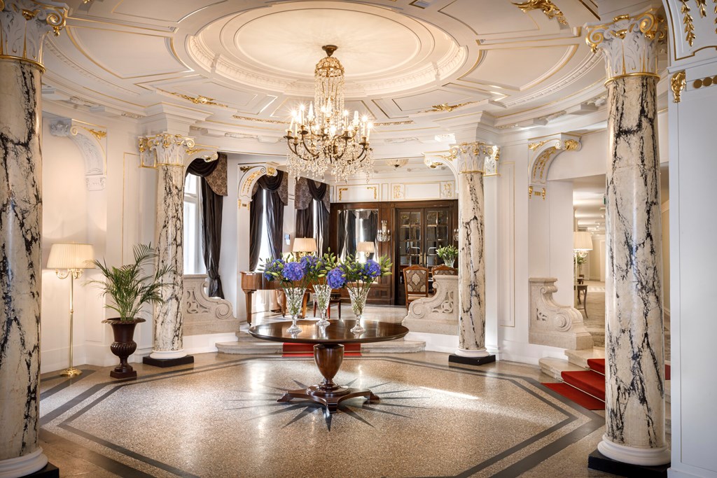 Remisens Premium Grand Hotel Palace: Lobby