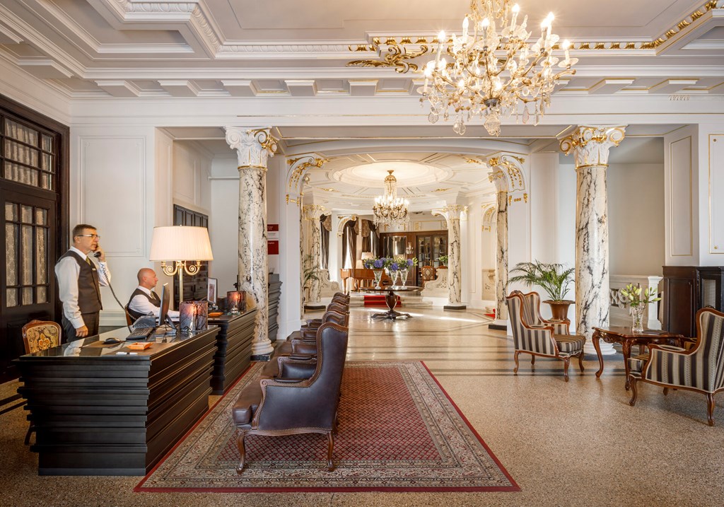 Remisens Premium Grand Hotel Palace: Lobby