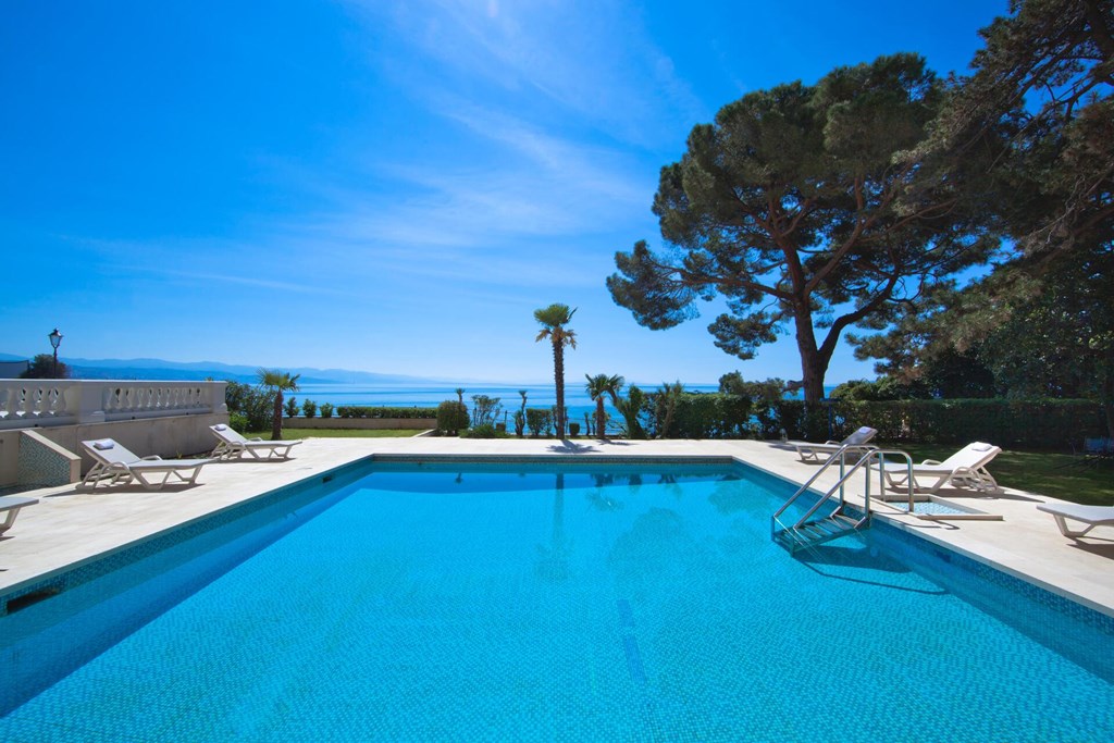 Remisens Premium Villa Amalia: Pool