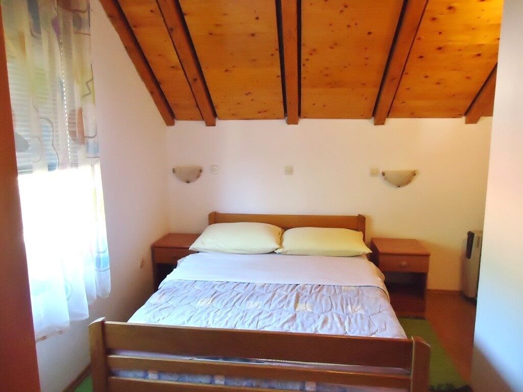 Apartments & rooms Kristic: Room DOUBLE WITH DOUBLE BED