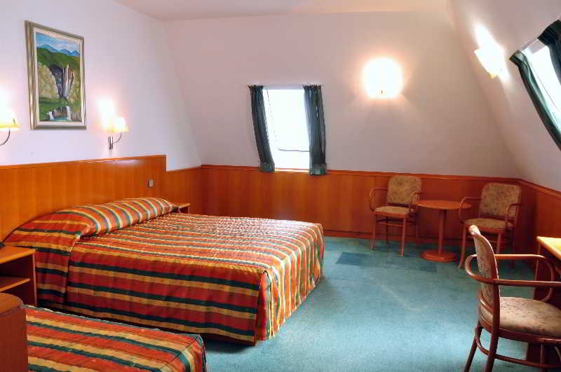 Grabovac: Room