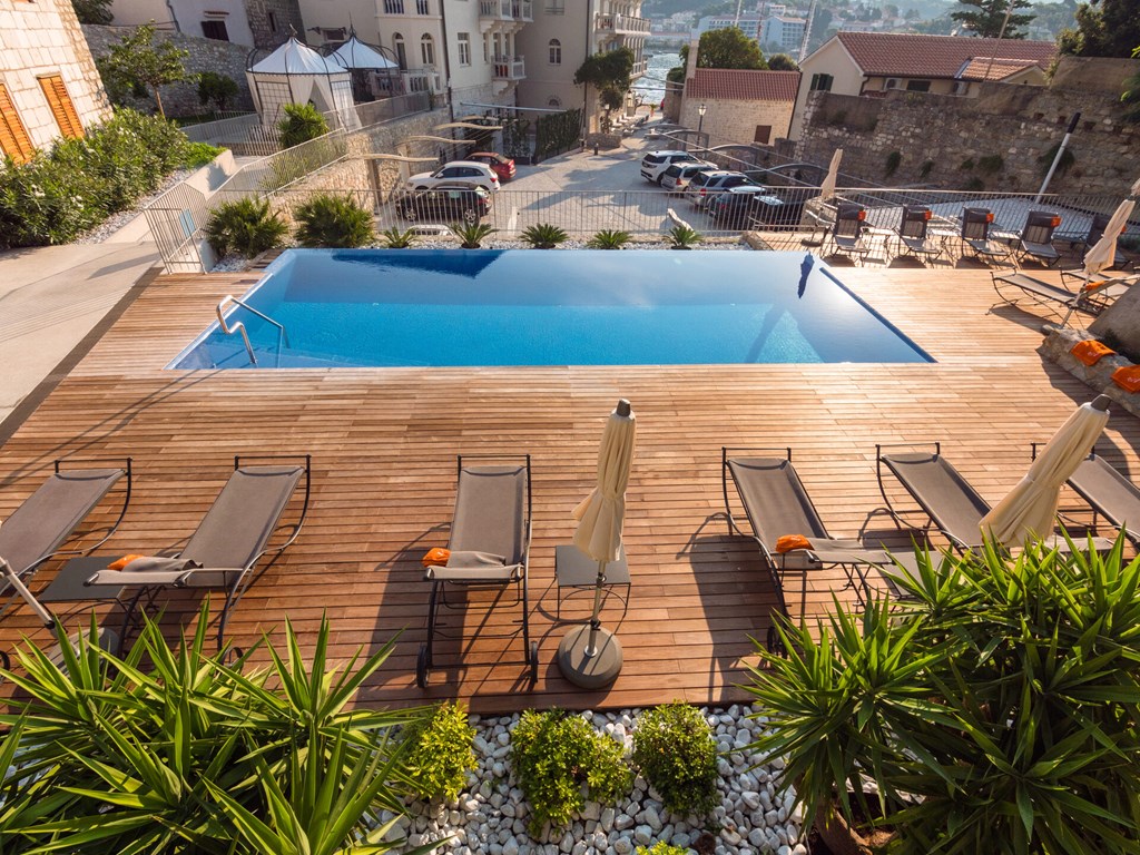 Arbiana Heritage Hotel: Pool