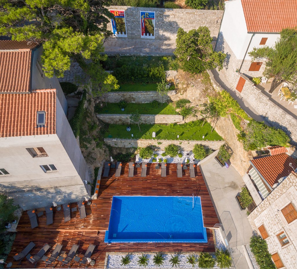 Arbiana Heritage Hotel: Pool