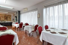 Neboder: Restaurant - photo 12