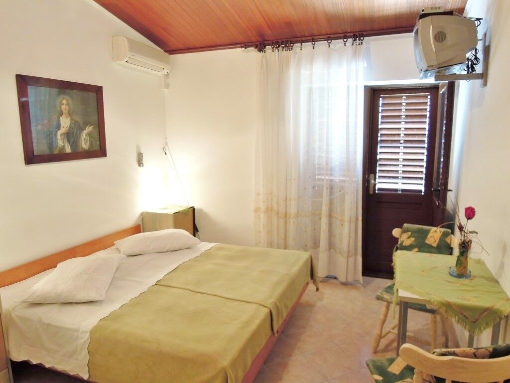 Apartments Lucija: Room DOUBLE STANDARD