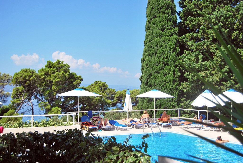 Bluesun Hotel Maestral: Pool