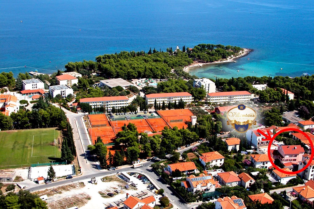 Villa Midea: General view