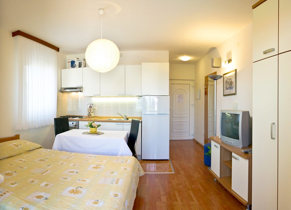 Villa Midea: Room STUDIO WITH BALCONY