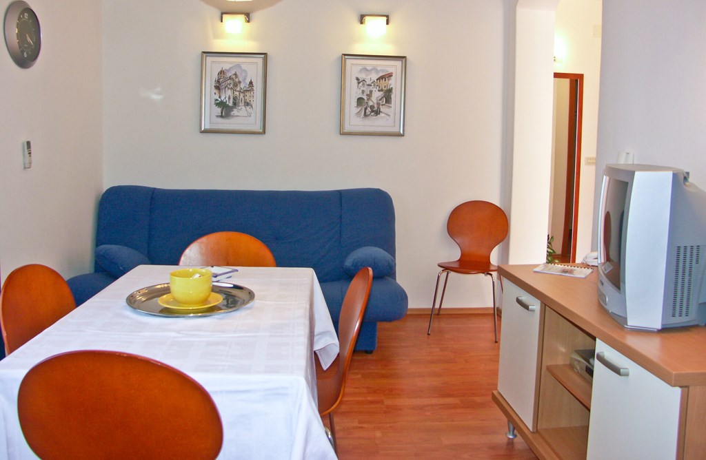 Villa Midea: Room APARTMENT CAPACITY 6