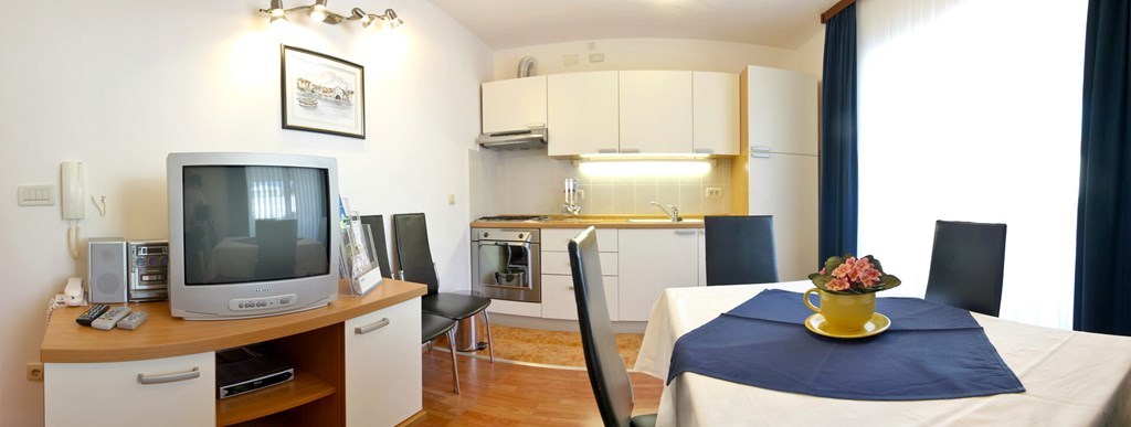 Villa Midea: Room APARTMENT CAPACITY 6