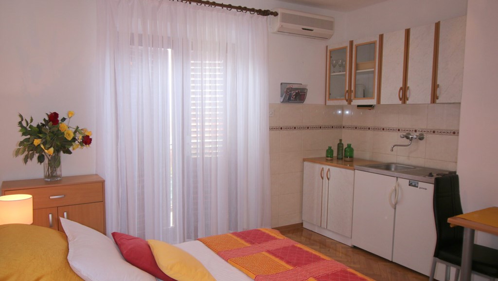 Villa Renipol - Adults Only: Room STUDIO SEA VIEW WITH BALCONY