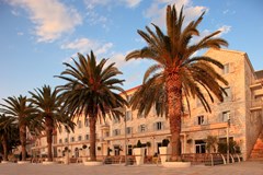 Riva, Hvar yacht harbour Hotel: General view - photo 5