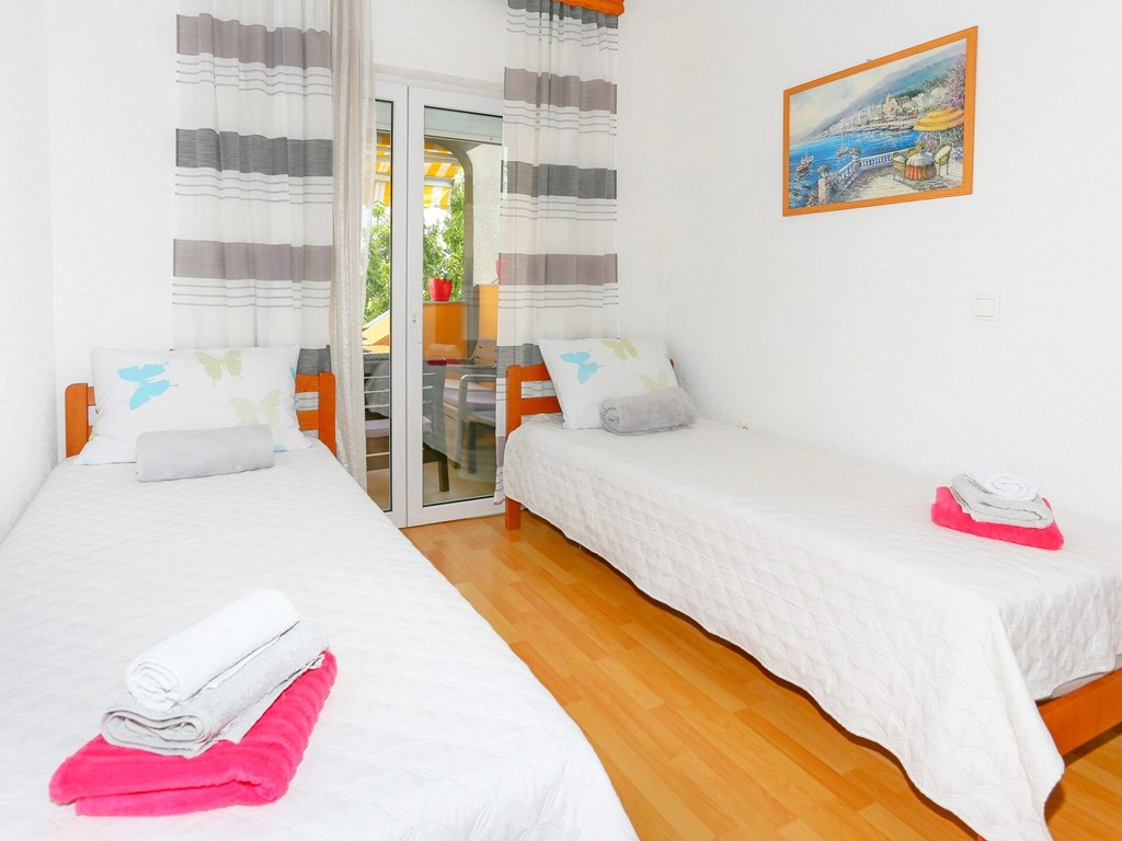 Apartments Jelena: Room APARTMENT CAPACITY 4