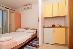 Renata: Room APARTMENT CAPACITY 2 - photo 30