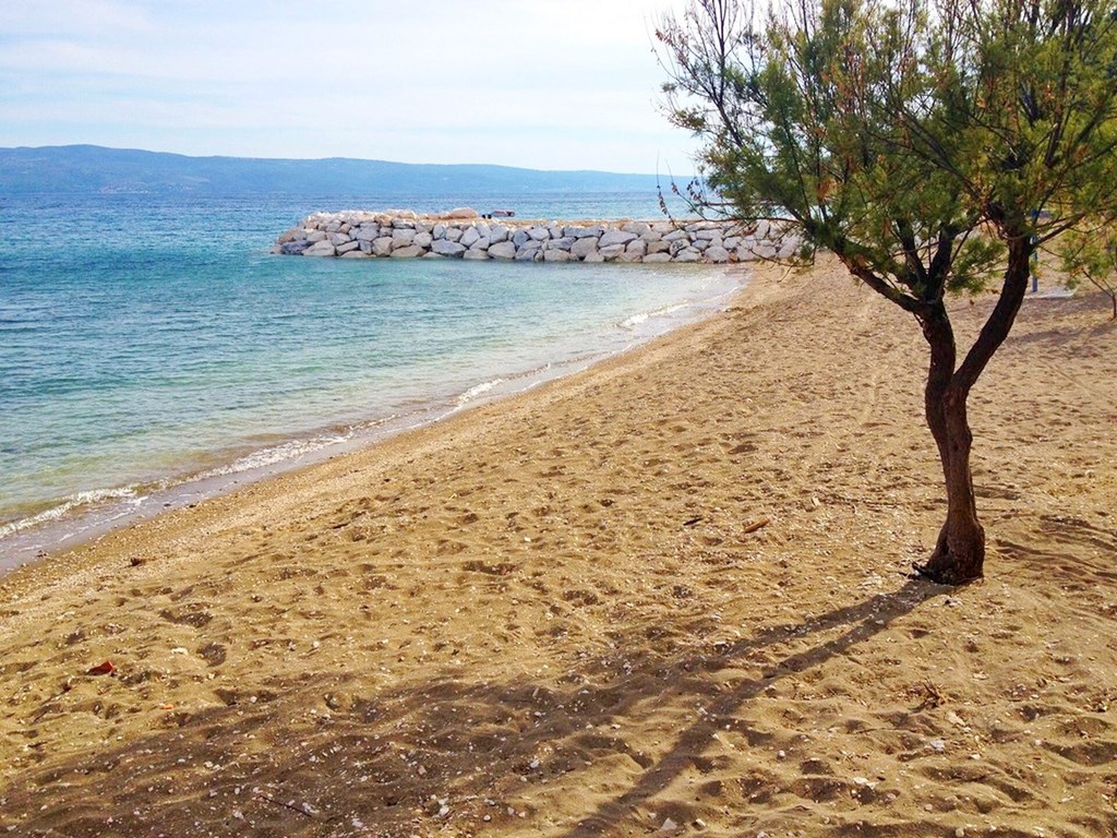 Apartments Iskra Duce: Beach