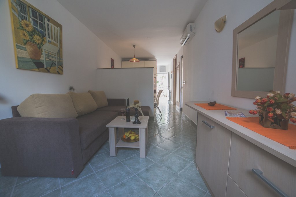 Beach Apartments Lavica: Room APARTMENT ONE BEDROOM