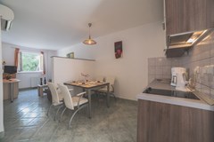 Beach Apartments Lavica: Room - photo 9