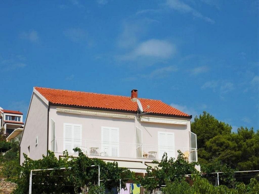 Apartments and Rooms Mladenka: General view