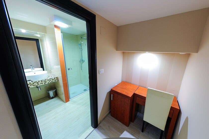 Villa Bb   Podstrana: Room SUITE STANDARD