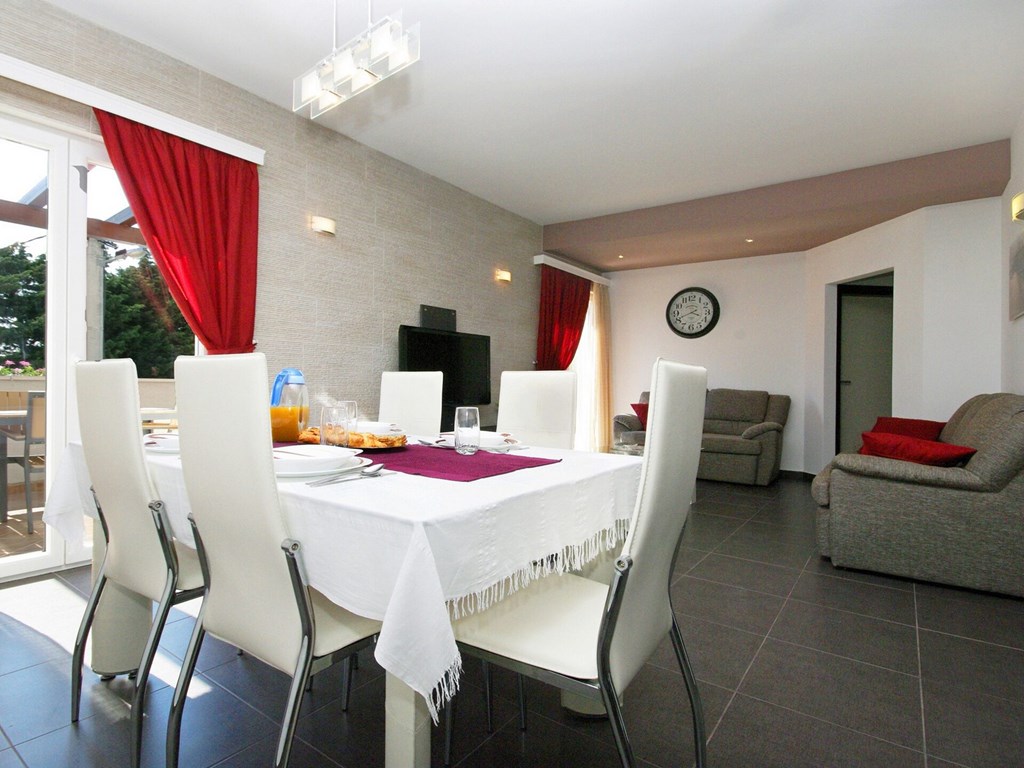 Apartments Elza: Room APARTMENT CAPACITY 4