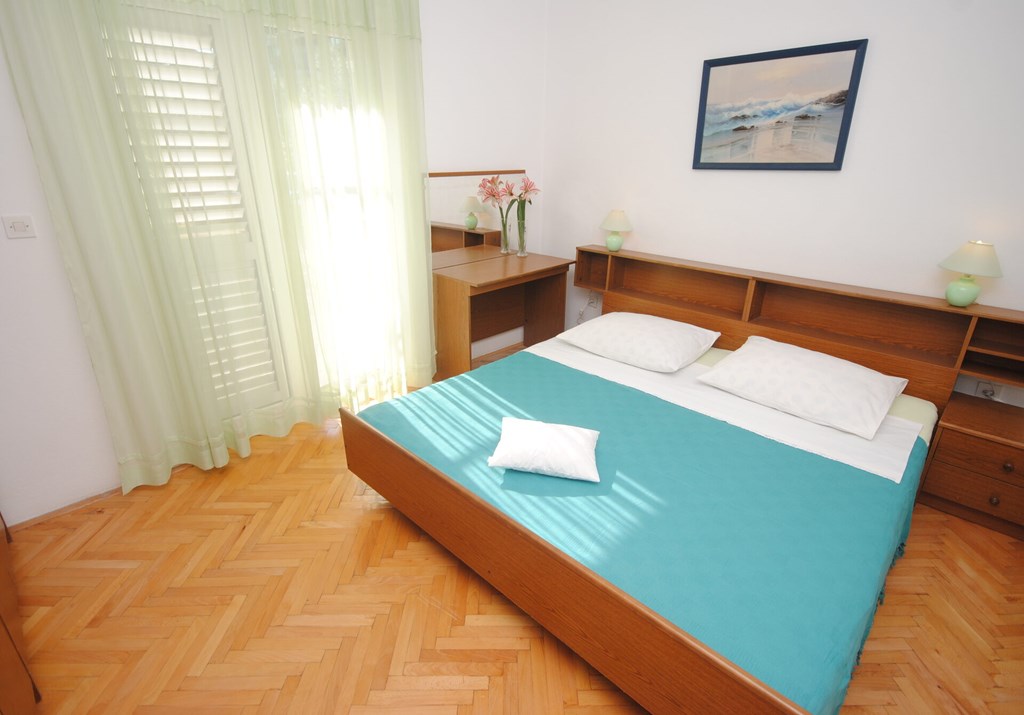 Perkovic Ana: Room APARTMENT TWO BEDROOMS