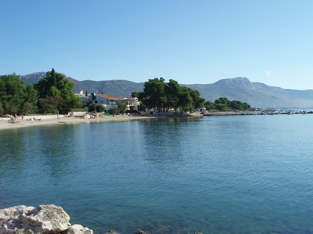 Perkovic Ana: Beach