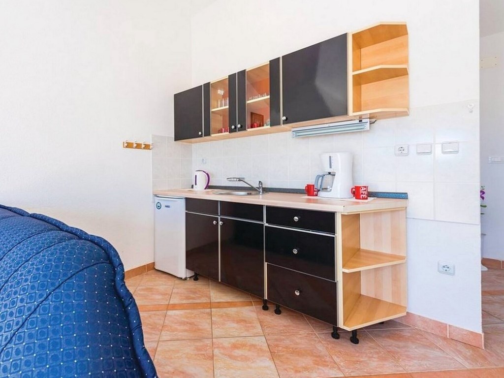 APARTMENTS LEKO: Room APARTMENT CAPACITY 4