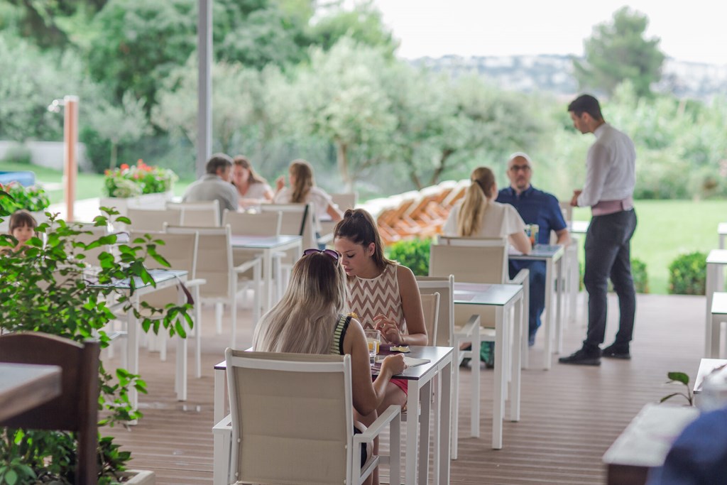 Salona Palace: Terrace