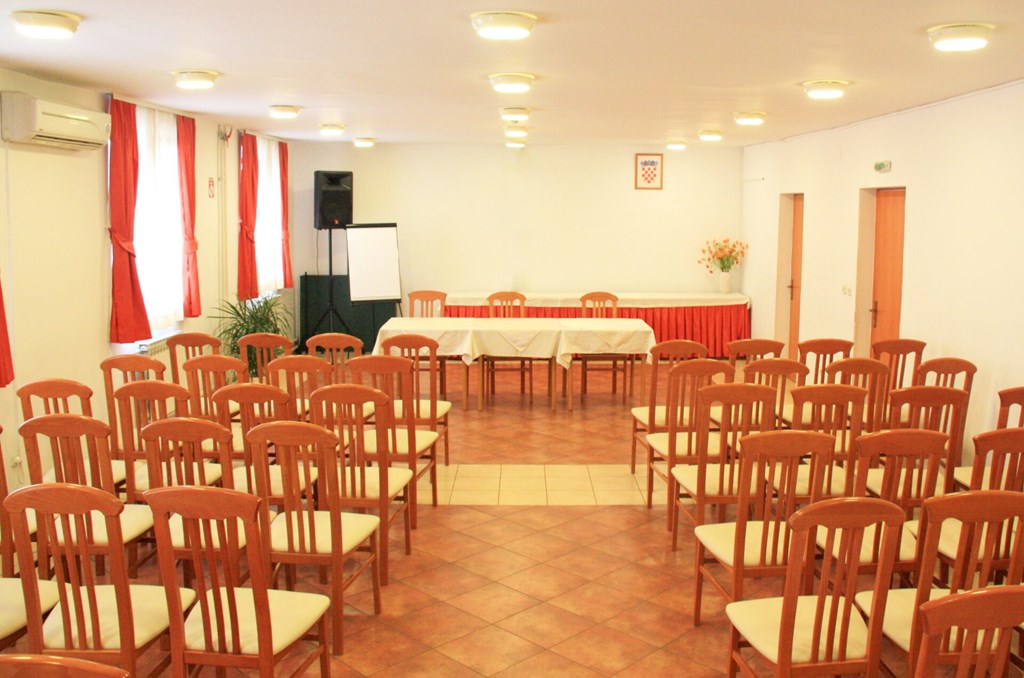 Hotel Dujam: Conferences