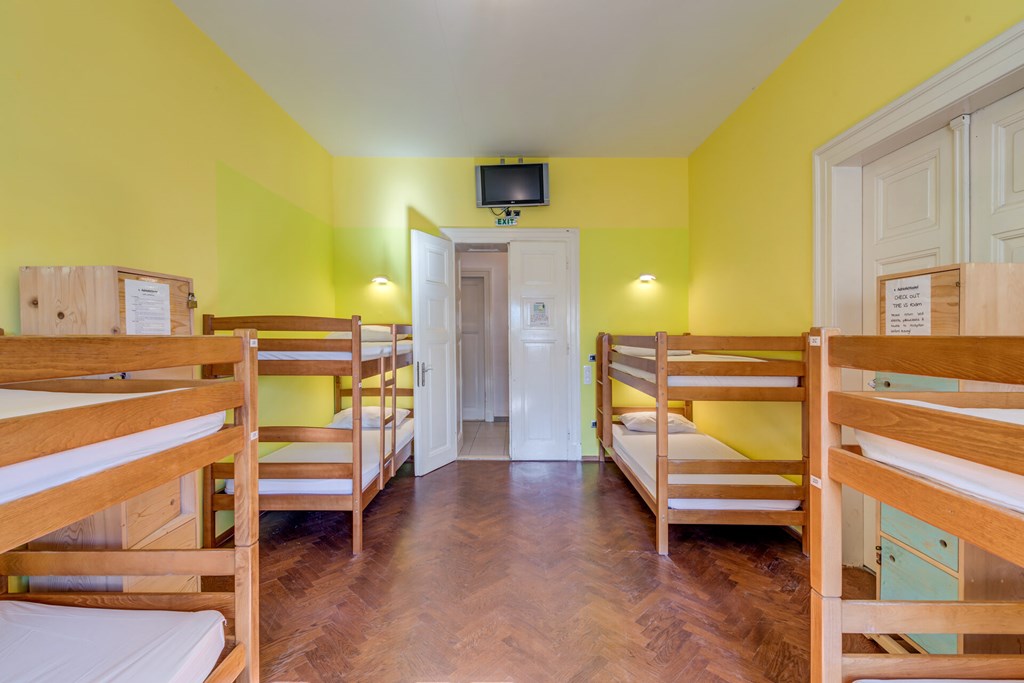 Adriatic Hostel: Room Bed in dormitory CAPACITY 8