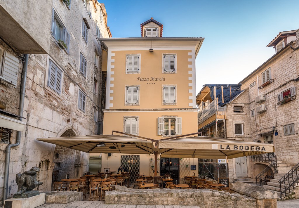 Plaza Marchi Old Town: General view