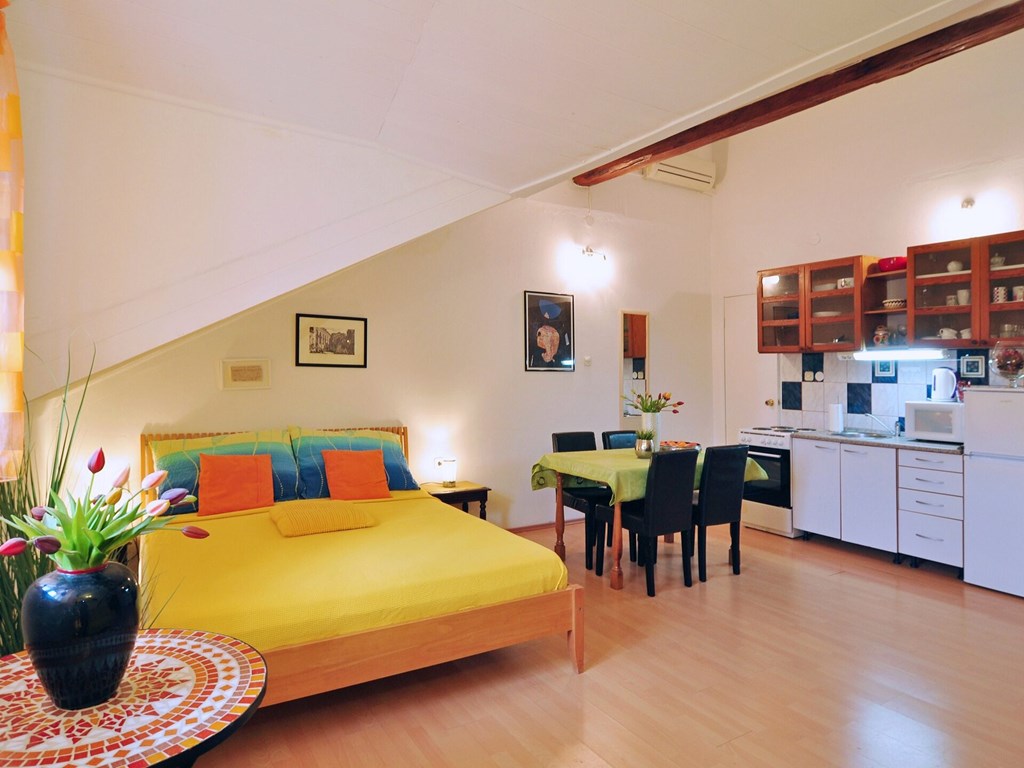 Klarina Apartments: Room