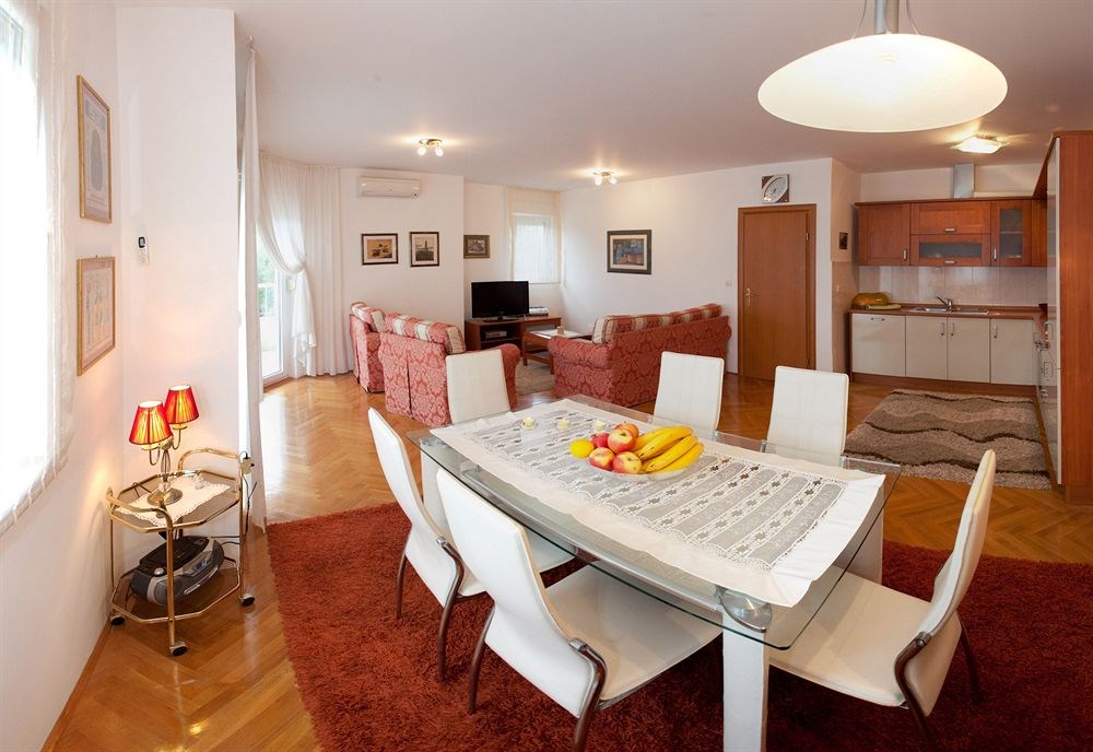 Apartment Branka: Room APARTMENT CAPACITY 4