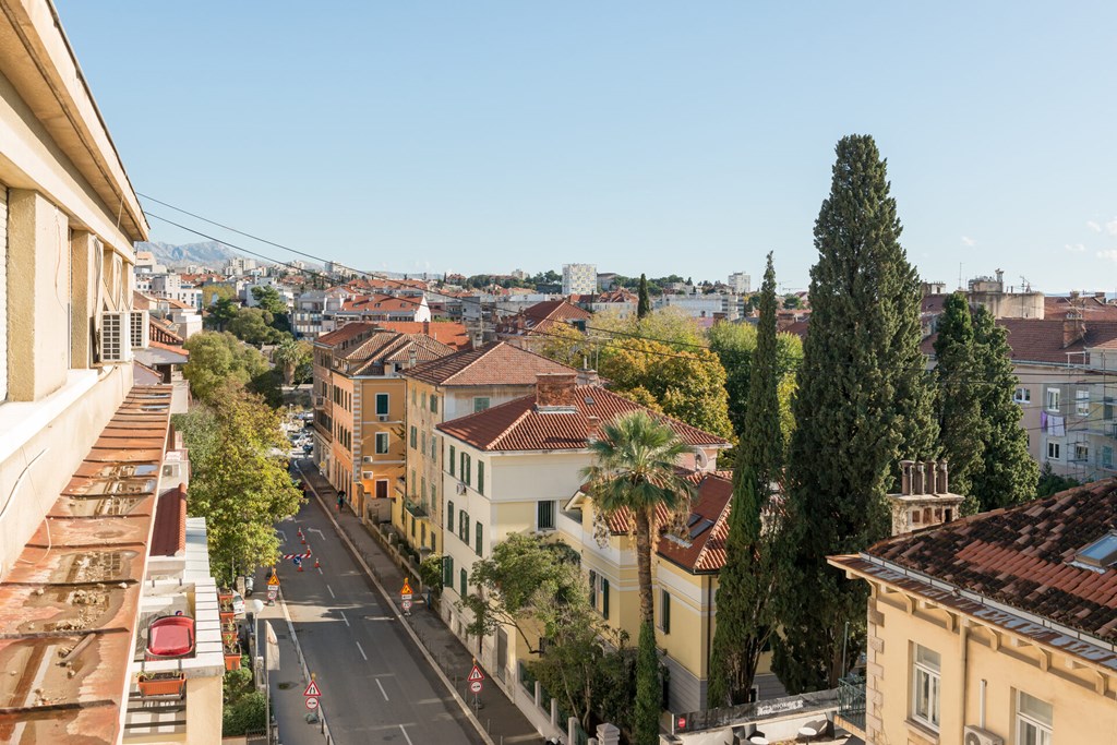 Metropole Luxury Rooms: General view