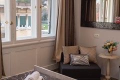 Metropole Luxury Rooms: Room - photo 33