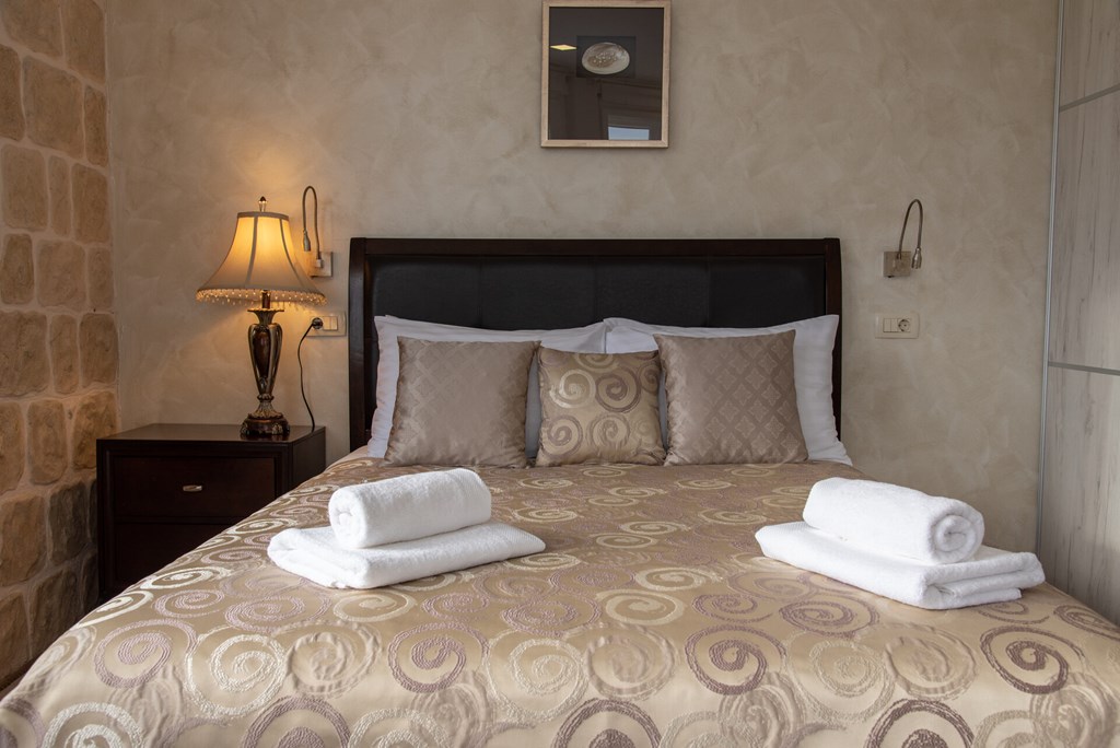 Metropole Luxury Rooms: Room