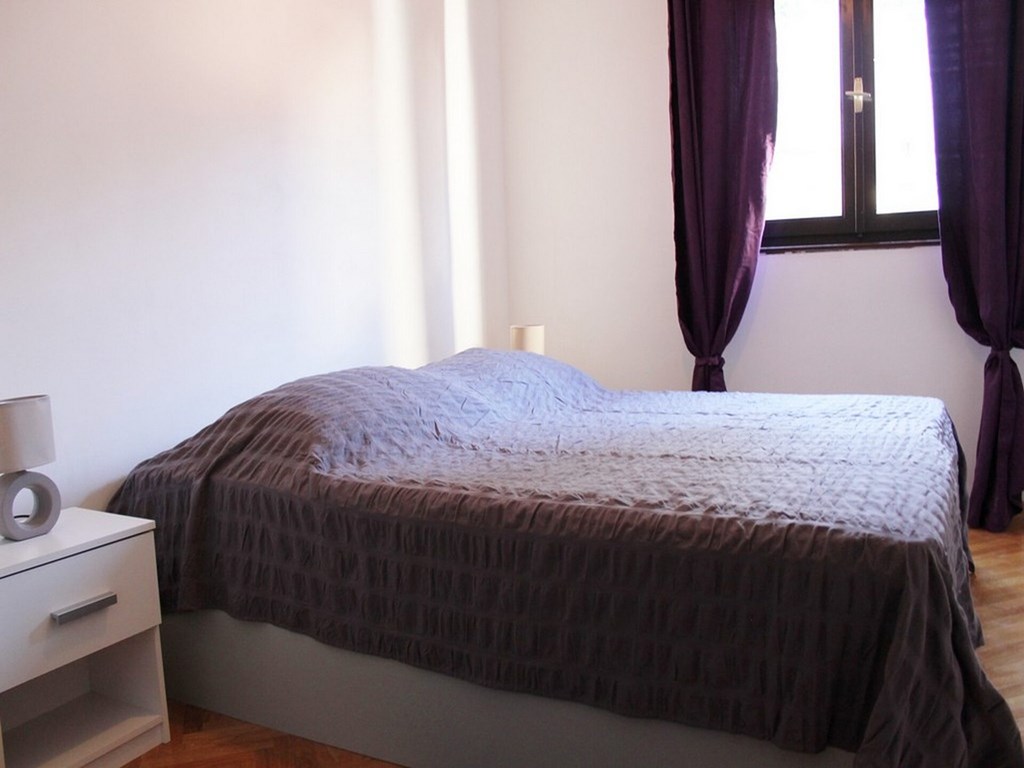 Apartments Kike: Room APARTMENT CAPACITY 4