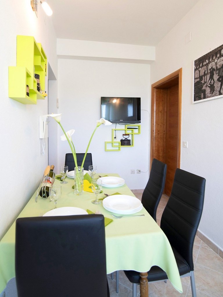 Apartments Iskra: Room APARTMENT CAPACITY 4