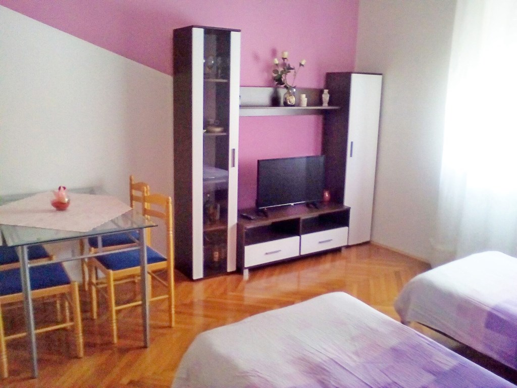 Apartments Jasenka: Room APARTMENT CAPACITY 4