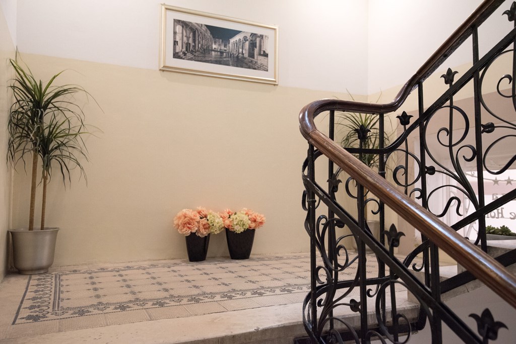 Central Square Heritage Hotel: Lobby