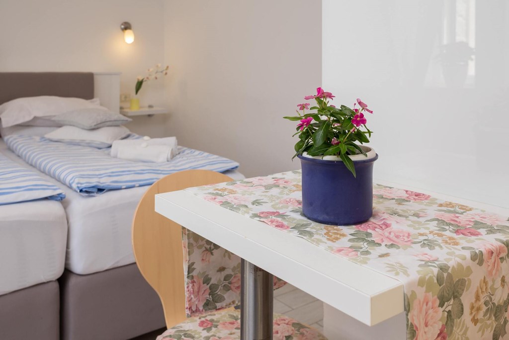 Split Center Suites: Room DOUBLE COMFORT