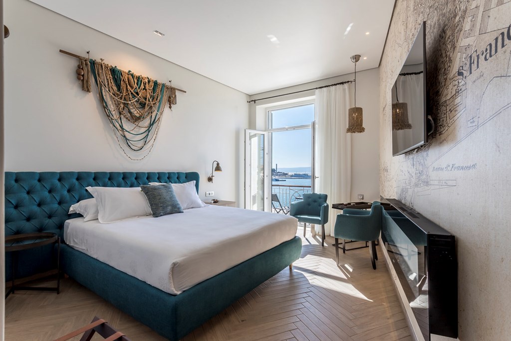 Seaview Luxury Retreat: Room DOUBLE WITH BALCONY