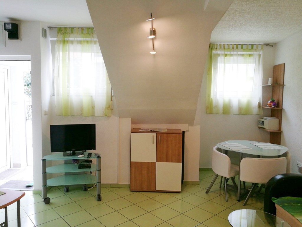 APARTMENTS NIKSA SPLIT: Room APARTMENT CAPACITY 2